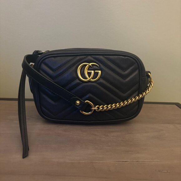 Gucci GG Marmont Mini Camera Bag Black Gold Hardware - Picture 1 of 8